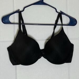 Gillian & O’Malley  38C Black Lace Underwire Adjustable Straps Lightly Lined Bra